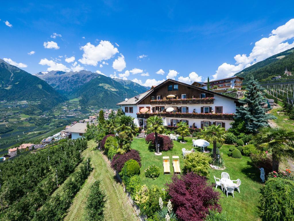 Pension Zum Burggraefler Schenna Exterior foto